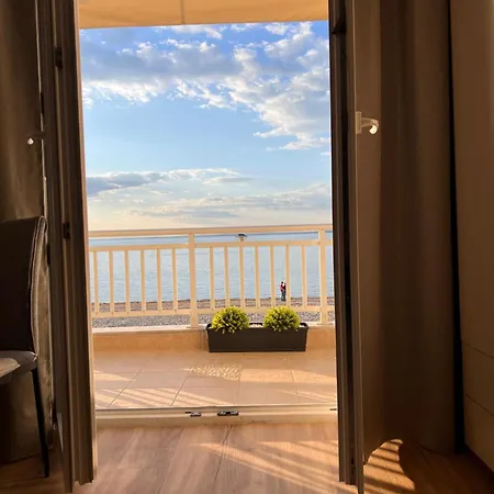 Appartement Thalassa Living Beachfront Sea View Peraía